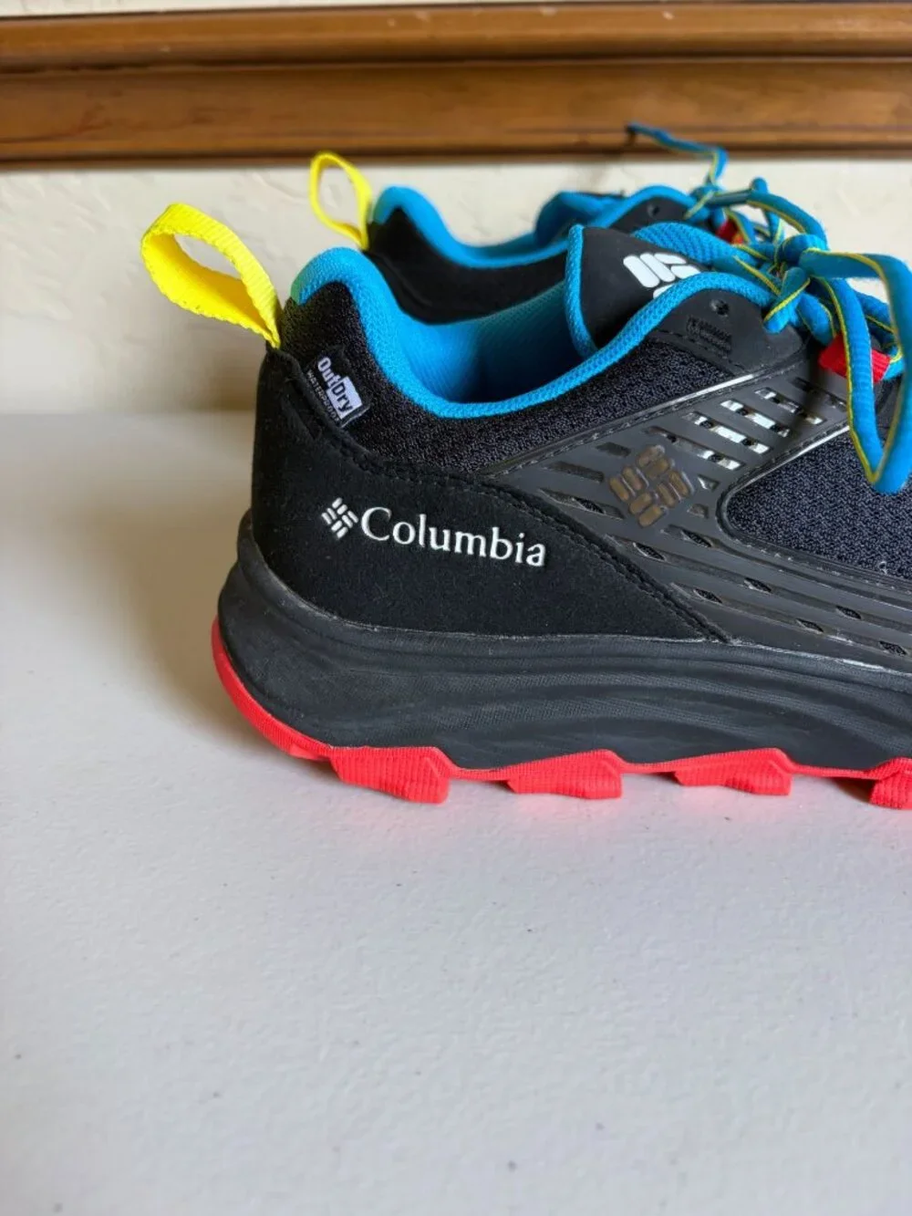 Columbia Hatana Max Outdry Waterproof Trail Shoes Men's US 8 Black Compass Blue